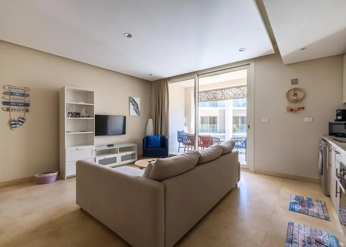 Mangroovy 1br + Sofa Bed • Pool & Access الغردقة